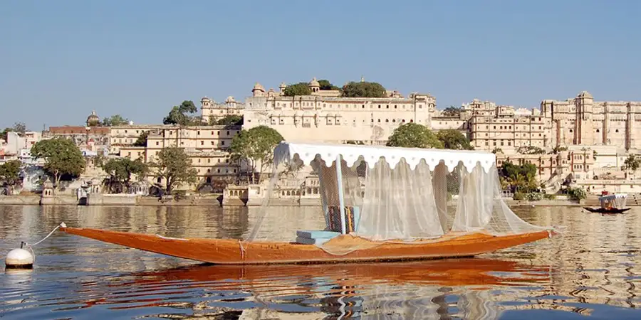 Top Places to Visit in Udaipur in December | Timing, Entry fee