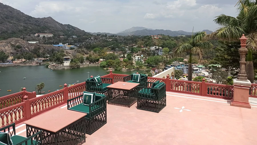 The Jaipur House Mt Abu Restaurant 2