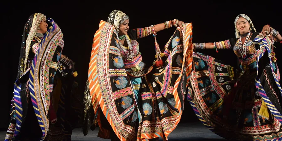 Bhartiya Lok Kala Mandal 1