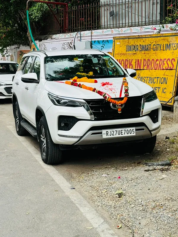 Booking a Wedding Car in Udaipur