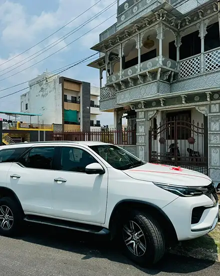 Toyota Fortuner car rental in Rajasthan